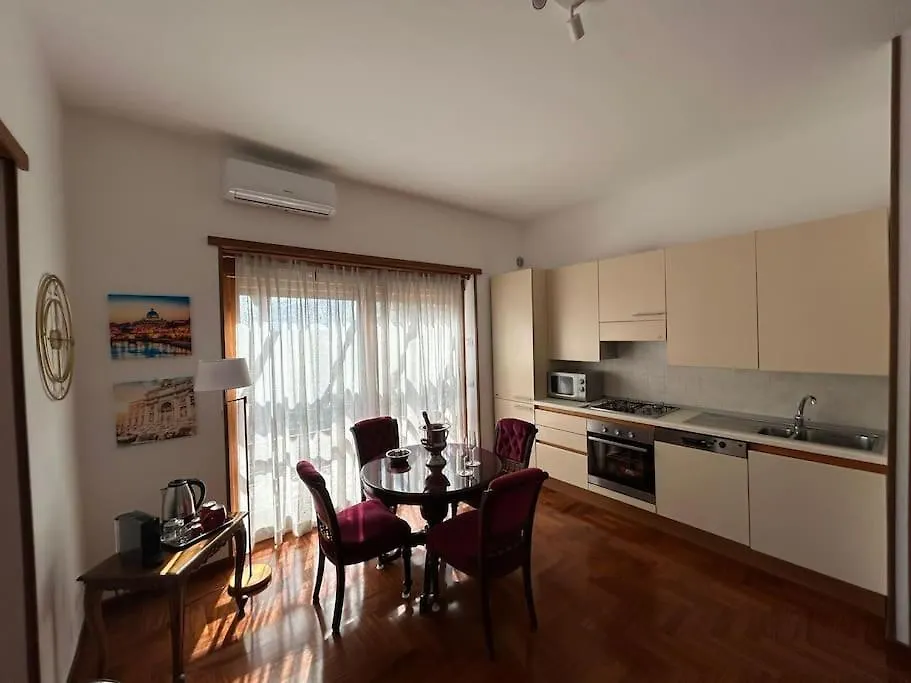 Lovely Terrace Aurelia Rome 0*,